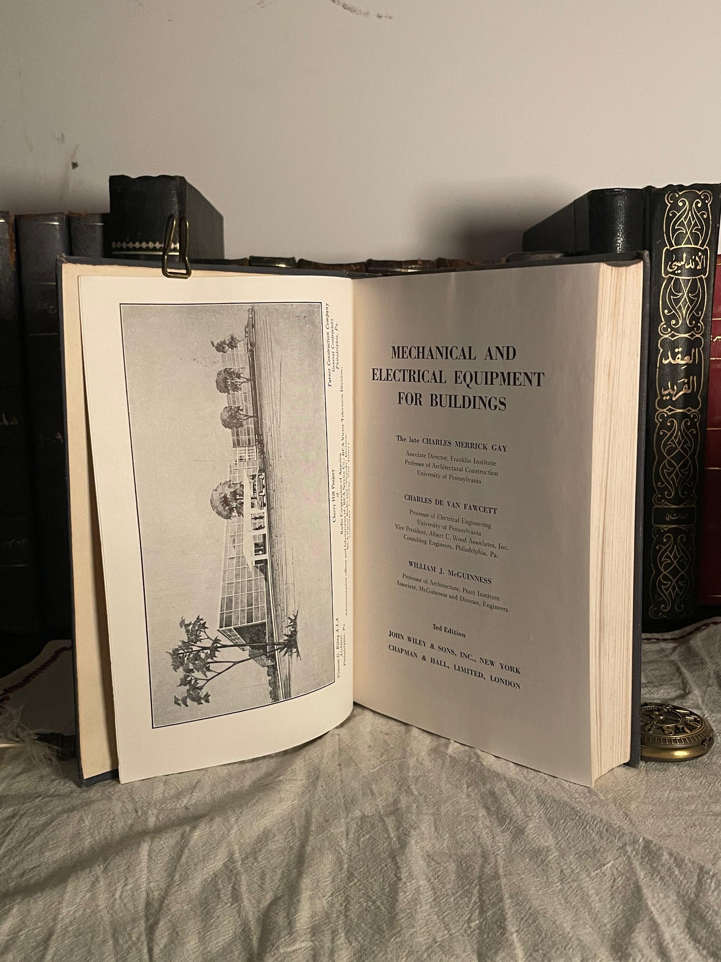 Mechanical and Electrical Equipment for Buildings - Benjamin Stein - 3rd edition